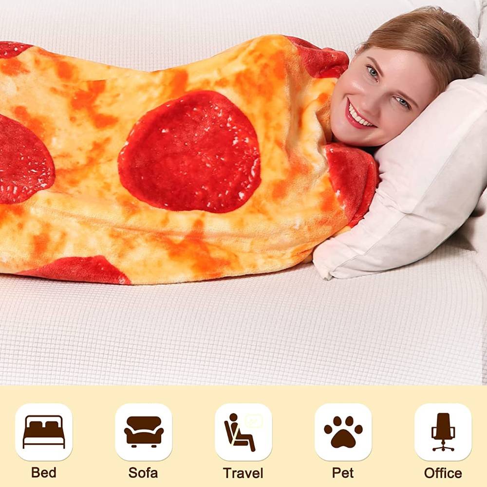 Pizza Blanket: image 2